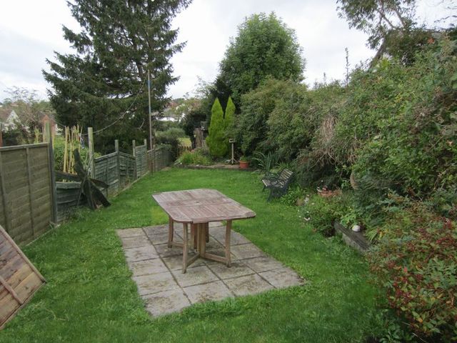  Image of 4 Bedroom Semi-Detached to rent at Erw Wen Pentyrch Cardiff, CF15 9PQ