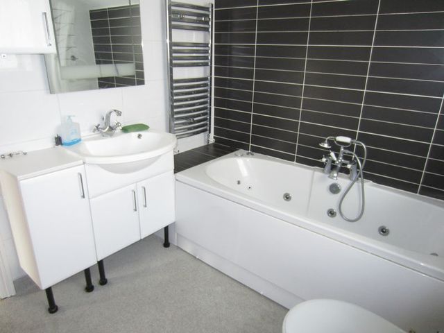  Image of 4 Bedroom Semi-Detached to rent at Erw Wen Pentyrch Cardiff, CF15 9PQ