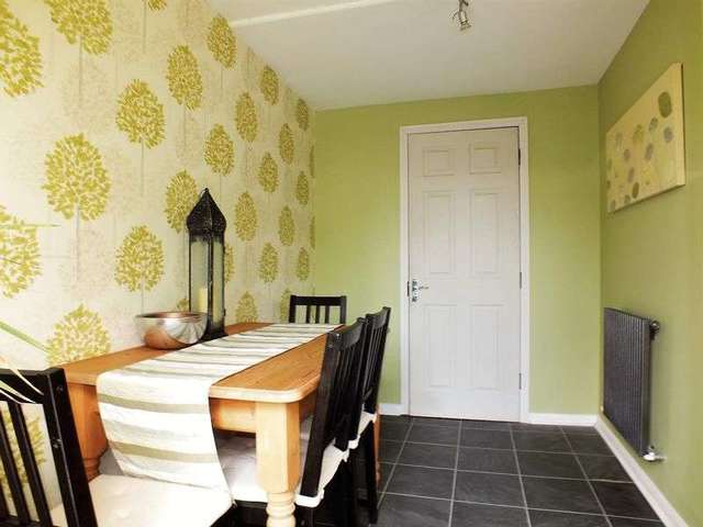  Image of 4 Bedroom Semi-Detached for sale at Evans Lane  Kidlington, OX5 2JA