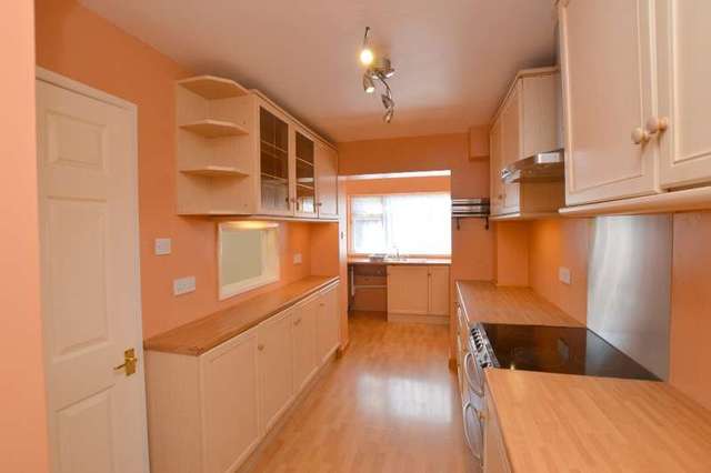  Image of 3 Bedroom Detached to rent at Exeter, EX4 1SH