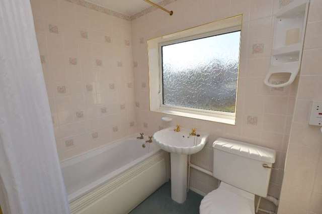  Image of 3 Bedroom Detached to rent at Exeter, EX4 1SH