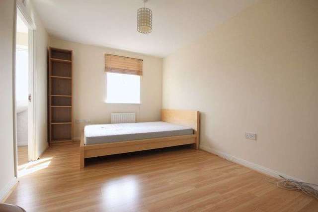  Image of 4 Bedroom Detached to rent at Filton Avenue Horfield Bristol, BS7 0LH
