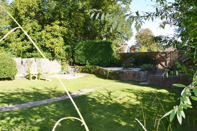  Image of 4 Bedroom Detached for sale at Freshfield Bank  Forest Row, RH18 5HN