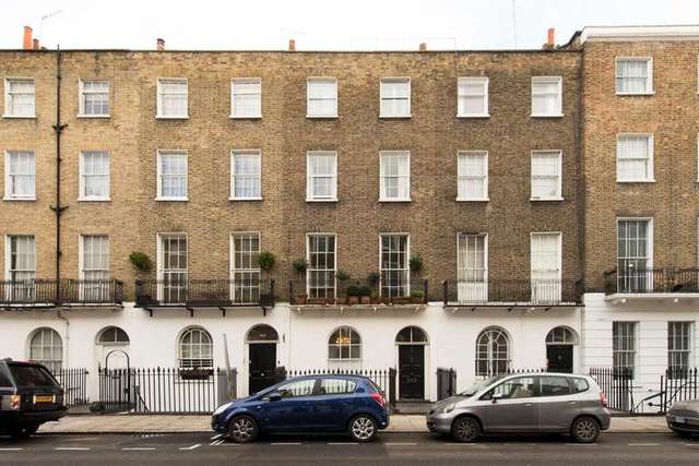  Image of 2 Bedroom Apartment to rent at Baker Street NW1 6BU Baker Street, NW1 6BU
