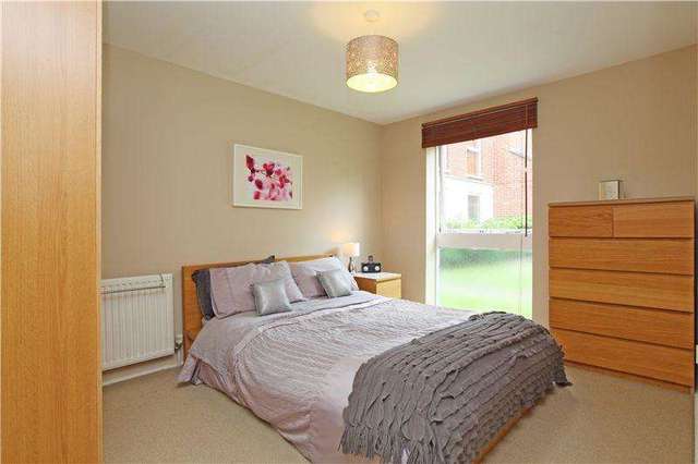  Image of 2 Bedroom Apartment to rent at Baker Street NW1 6BU Baker Street, NW1 6BU
