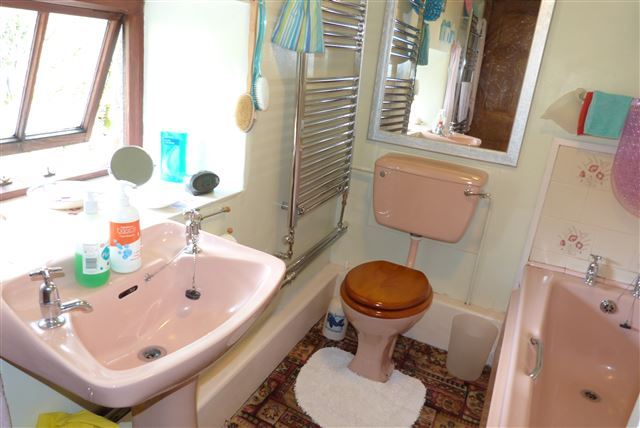  Image of 3 Bedroom Detached for sale at Glutton Bridge  Longnor, SK17 0RN
