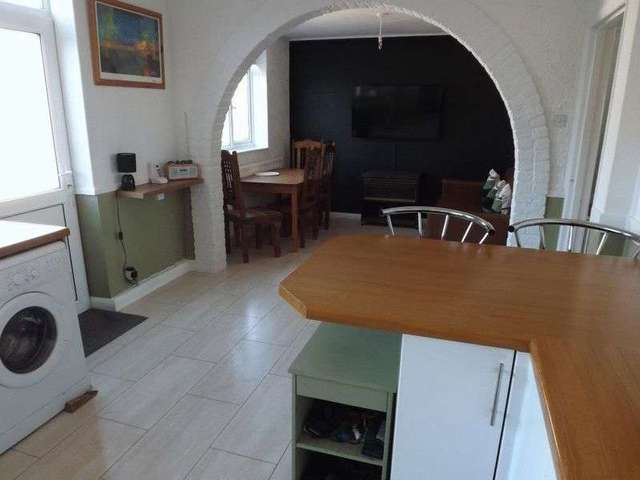  Image of 3 Bedroom Terraced for sale at Shakespeare Road  Great Yarmouth, NR30 4HE
