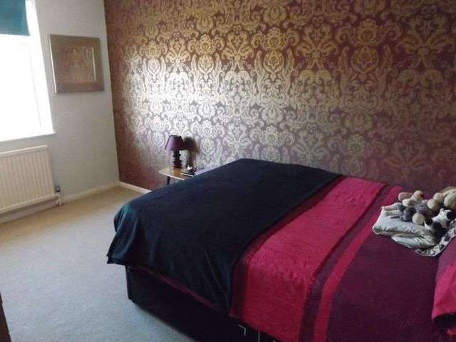  Image of 3 Bedroom Terraced for sale at Shakespeare Road  Great Yarmouth, NR30 4HE