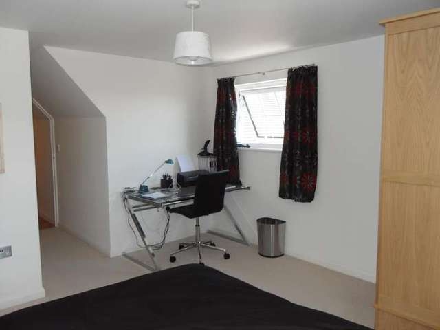  Image of 1 Bedroom Apartment for sale at Reading, RG30 2PB
