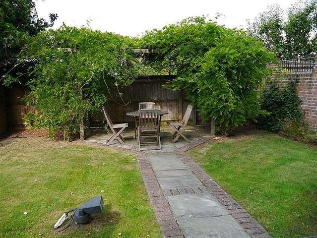  Image of 1 Bedroom Apartment for sale at Reading, RG30 2PB