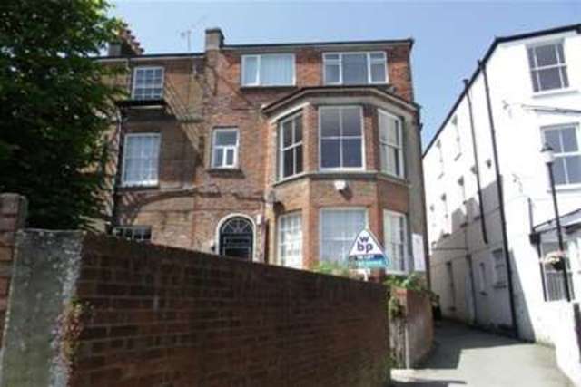  Image of 2 Bedroom Flat to rent at Ryde, PO33 2HN