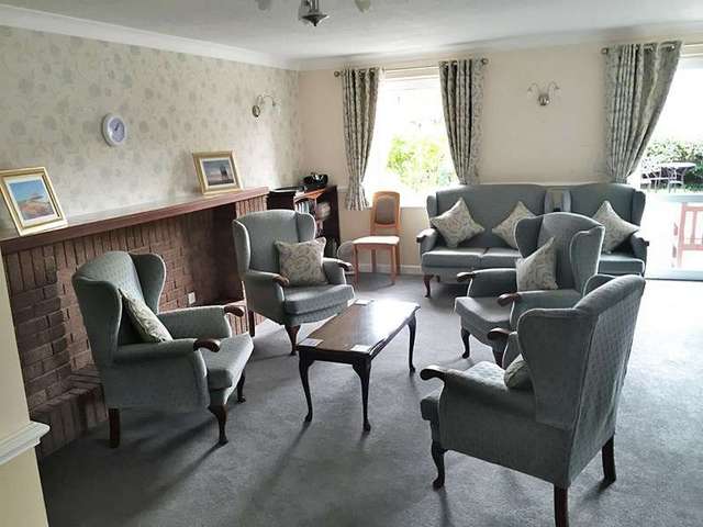  Image of 1 Bedroom Retirement Property for sale at Rectory Road  Burnham-on-Sea, TA8 2BX