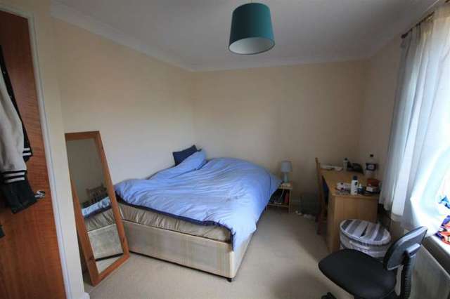  Image of 3 Bedroom Terraced to rent at Reading, RG1 2QE