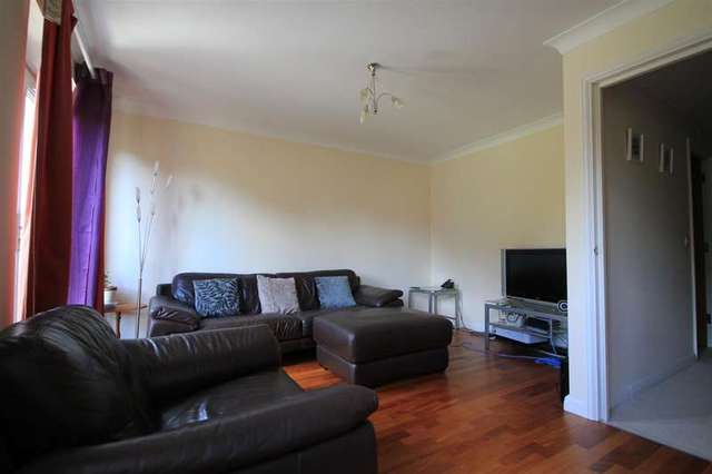  Image of 3 Bedroom Terraced to rent at Reading, RG1 2QE