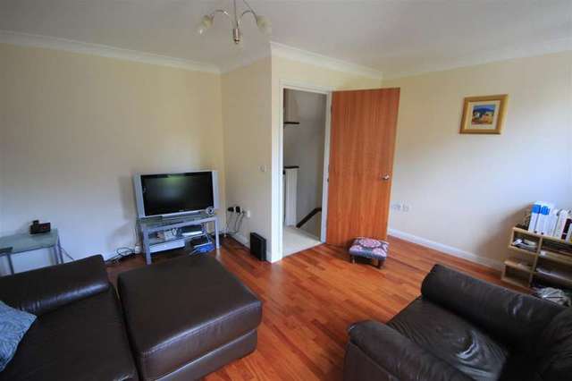  Image of 3 Bedroom Terraced to rent at Reading, RG1 2QE