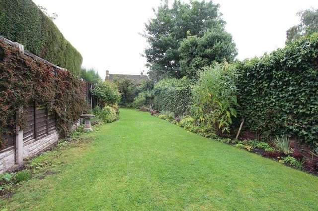  Image of 3 Bedroom Semi-Detached for sale at Bromley Lane  KINGSWINFORD, DY6 8HX