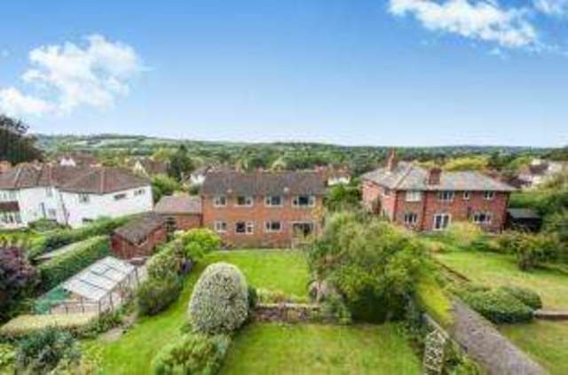  Image of 4 Bedroom Detached for sale at Leatherhead Surrey Leatherhead, KT22 8HB