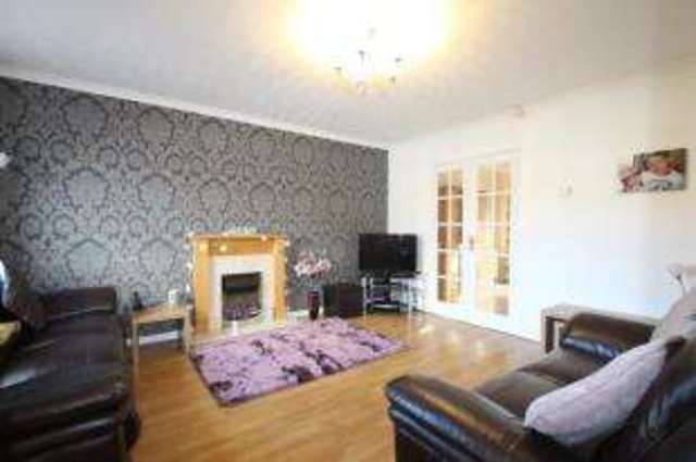  Image of 3 Bedroom Detached for sale at Paisley Renfrewshire Elderslie, PA2 9LT