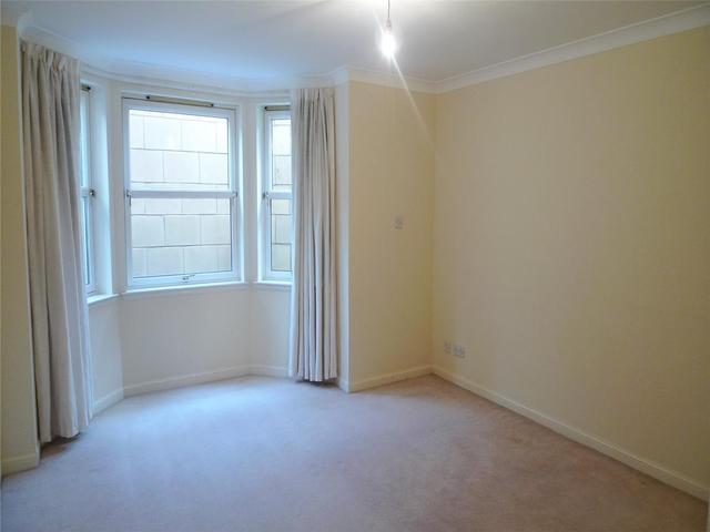 Image of 2 Bedroom Flat to rent at Grange Edinburgh Edinburgh, EH9 2HS