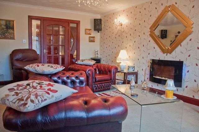  Image of 3 Bedroom Detached for sale at North Green Drive  Airth, FK2 8RA