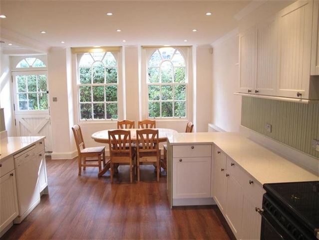  Image of Flat to rent at New Town Edinburgh Edinburgh, EH3 6JD