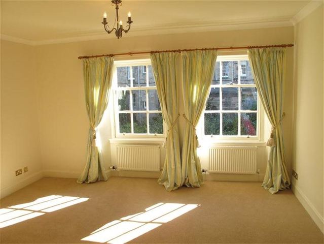  Image of Flat to rent at New Town Edinburgh Edinburgh, EH3 6JD