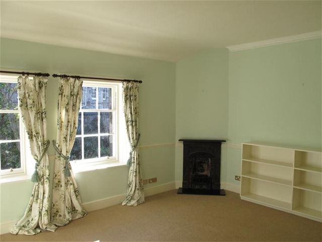  Image of Flat to rent at New Town Edinburgh Edinburgh, EH3 6JD