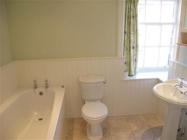  Image of Flat to rent at New Town Edinburgh Edinburgh, EH3 6JD