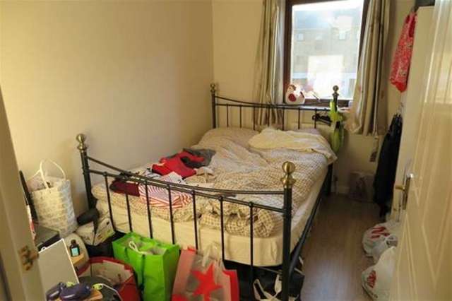  Image of 2 Bedroom Flat to rent at Surrey Quays, SE16 7TS