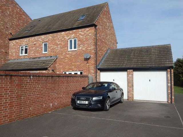 Image of 5 Bedroom Detached for sale at Poseidon Close Oakhurst Swindon, SN25 2LY