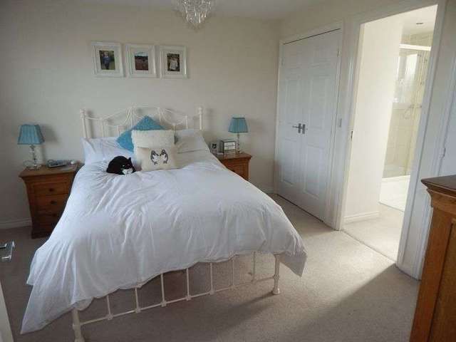  Image of 5 Bedroom Detached for sale at Poseidon Close Oakhurst Swindon, SN25 2LY