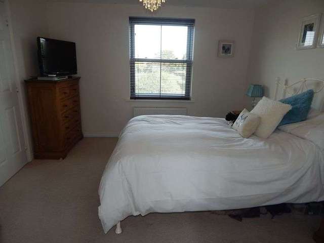  Image of 5 Bedroom Detached for sale at Poseidon Close Oakhurst Swindon, SN25 2LY