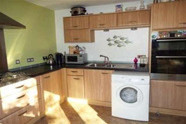  Image of 4 Bedroom Detached to rent at St. Austell, PL25 4TA