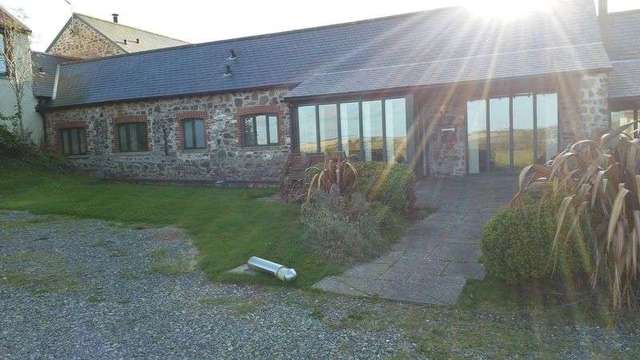  Image of 3 Bedroom Detached to rent at St. Ishmaels Haverfordwest, SA62 3DN