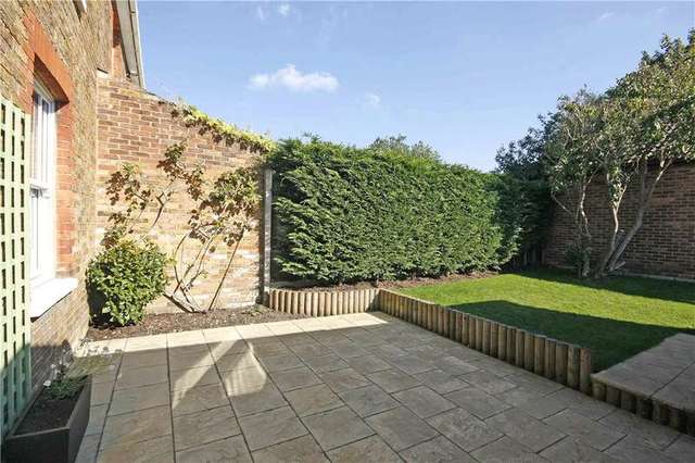  Image of 3 Bedroom Semi-Detached for sale at West Byfleet Surrey West Byfleet, KT14 6DX