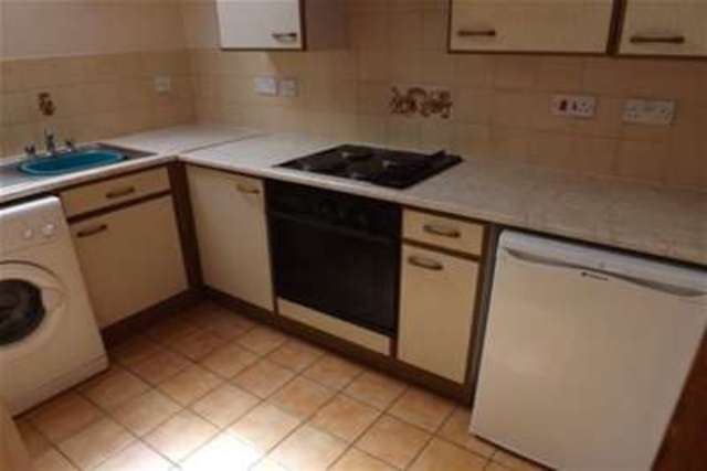  Image of 1 Bedroom Studio to rent at Bournemouth, BH8 8LQ