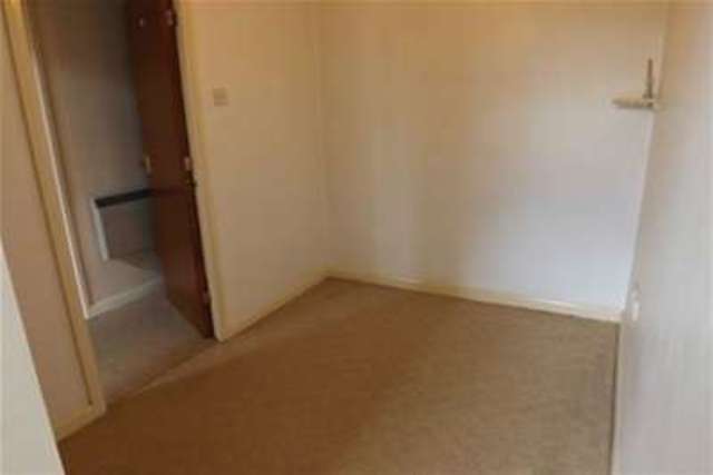  Image of 1 Bedroom Studio to rent at Bournemouth, BH8 8LQ