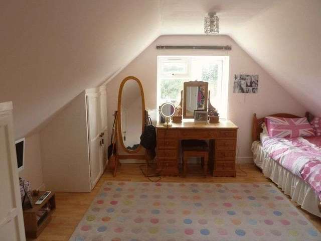  Image of 6 Bedroom Detached for sale at Suggs Lane Broadway Ilminster, TA19 9RJ