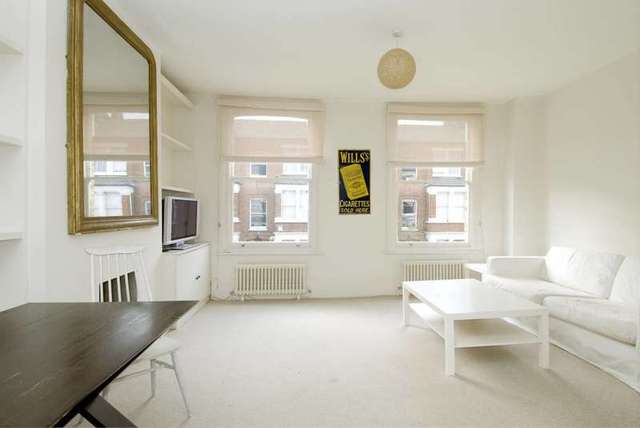  Image of 3 Bedroom Flat to rent at Sulgrave Road  London, W6 7QH