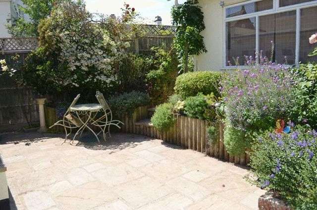  Image of 3 Bedroom Detached for sale at Chapel Road  Tadworth, KT20 5SB