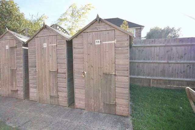  Image of 2 Bedroom Flat for sale at The Glade  Storrington, RH20 4GL