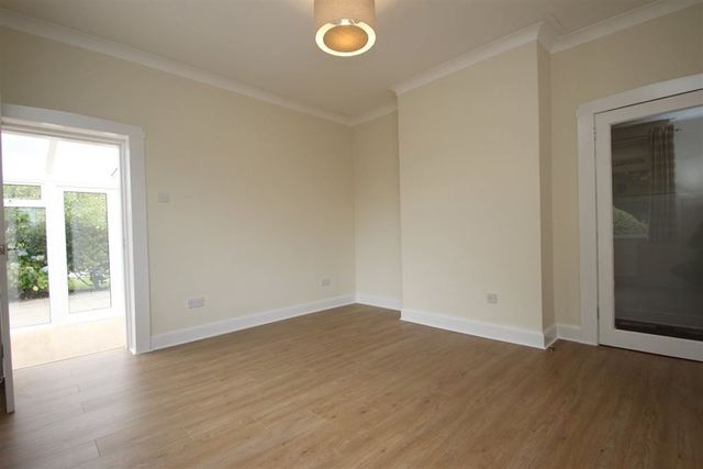  Image of 3 Bedroom Bungalow to rent at Strathbungo Glasgow Glasgow, G41 4DD