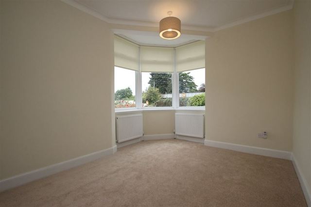  Image of 3 Bedroom Bungalow to rent at Strathbungo Glasgow Glasgow, G41 4DD