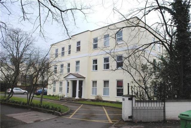  Image of 2 Bedroom Flat to rent at Gloucestershire, GL52 2PU