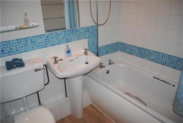  Image of 2 Bedroom Flat to rent at Gloucestershire, GL52 2PU