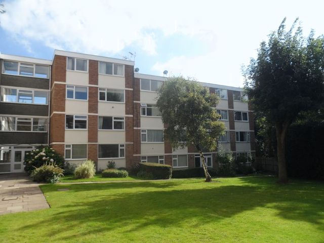  Image of 2 Bedroom Flat to rent at Unicorn Lane Eastern Green Coventry, CV5 7LL