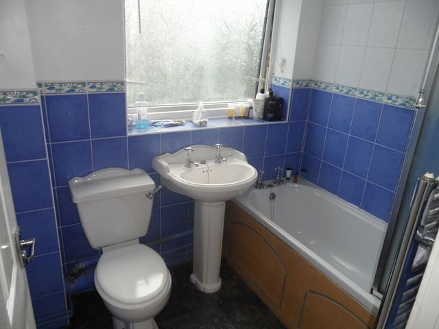  Image of 2 Bedroom Flat to rent at Unicorn Lane Eastern Green Coventry, CV5 7LL