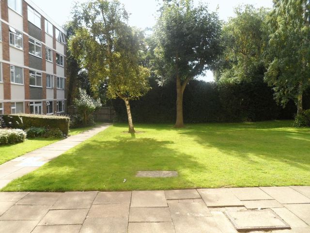  Image of 2 Bedroom Flat to rent at Unicorn Lane Eastern Green Coventry, CV5 7LL