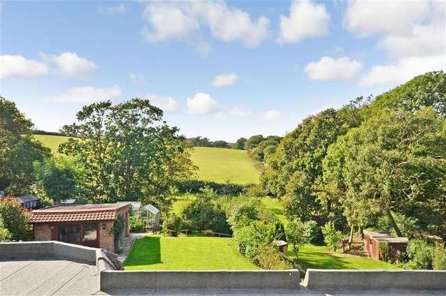  Image of 4 Bedroom Detached for sale at Shanklin Isle of Wight Shanklin, PO37 6QW