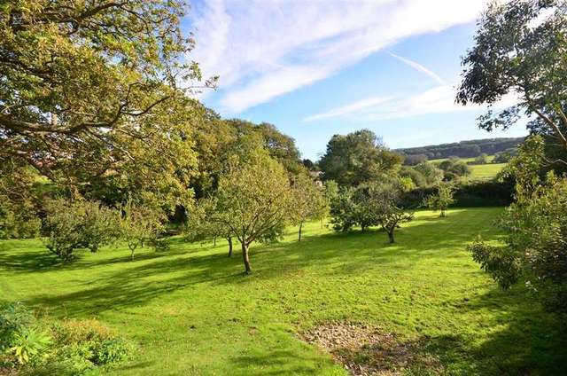  Image of 4 Bedroom Detached for sale at Shanklin Isle of Wight Shanklin, PO37 6QW